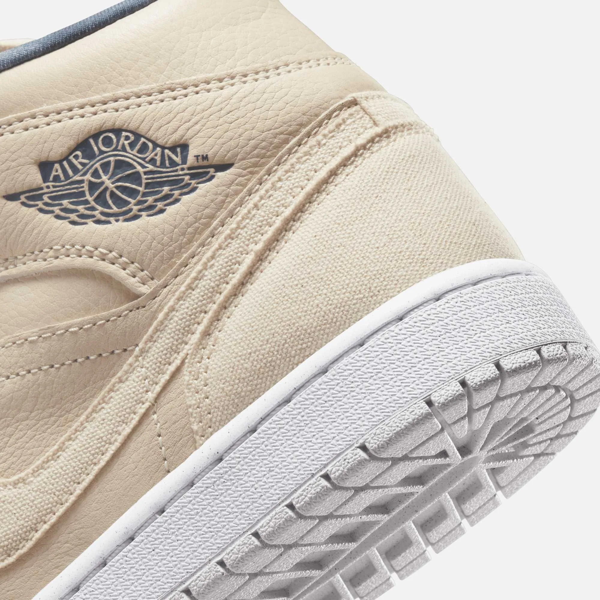 Air Jordan Women's 1 Mid SE Sanddrift