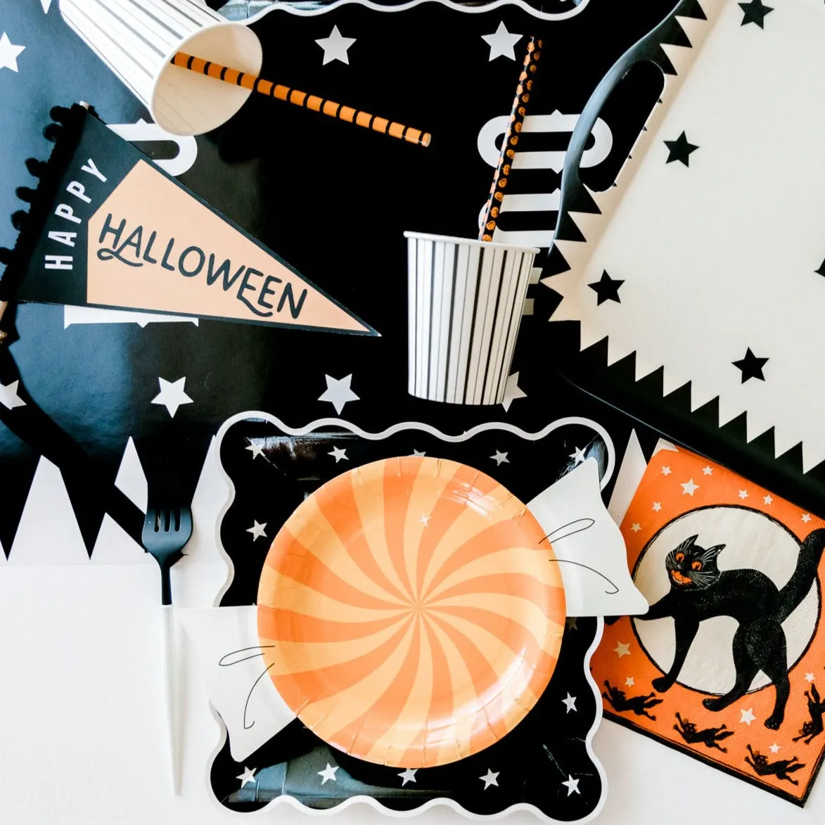 BLACK AND WHITE FINE STRIPES CUPS