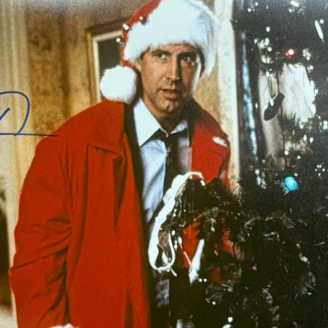 Chevy Chase Hand Signed & Framed 16x20 Christmas Vacation Photo