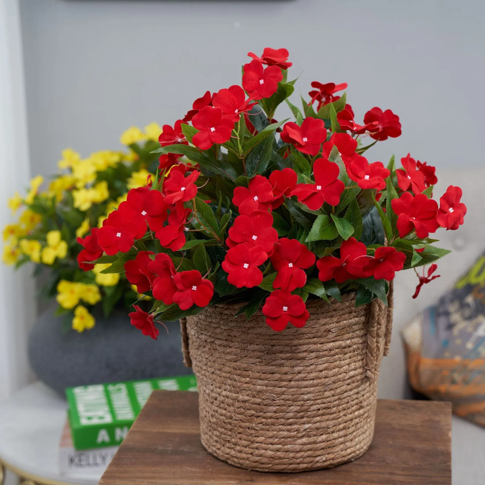 Clearance Bulk Artificial Impatiens Bush Bouquet Flowers for Outdoors UV Resistant Plants Bush Wholesale