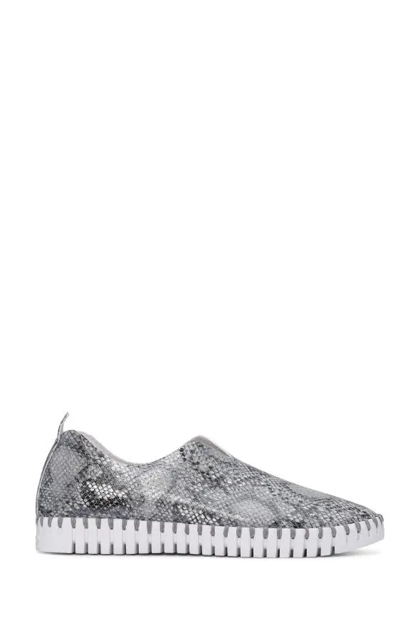 Ilse Jacobsen Tulip Print Shoes